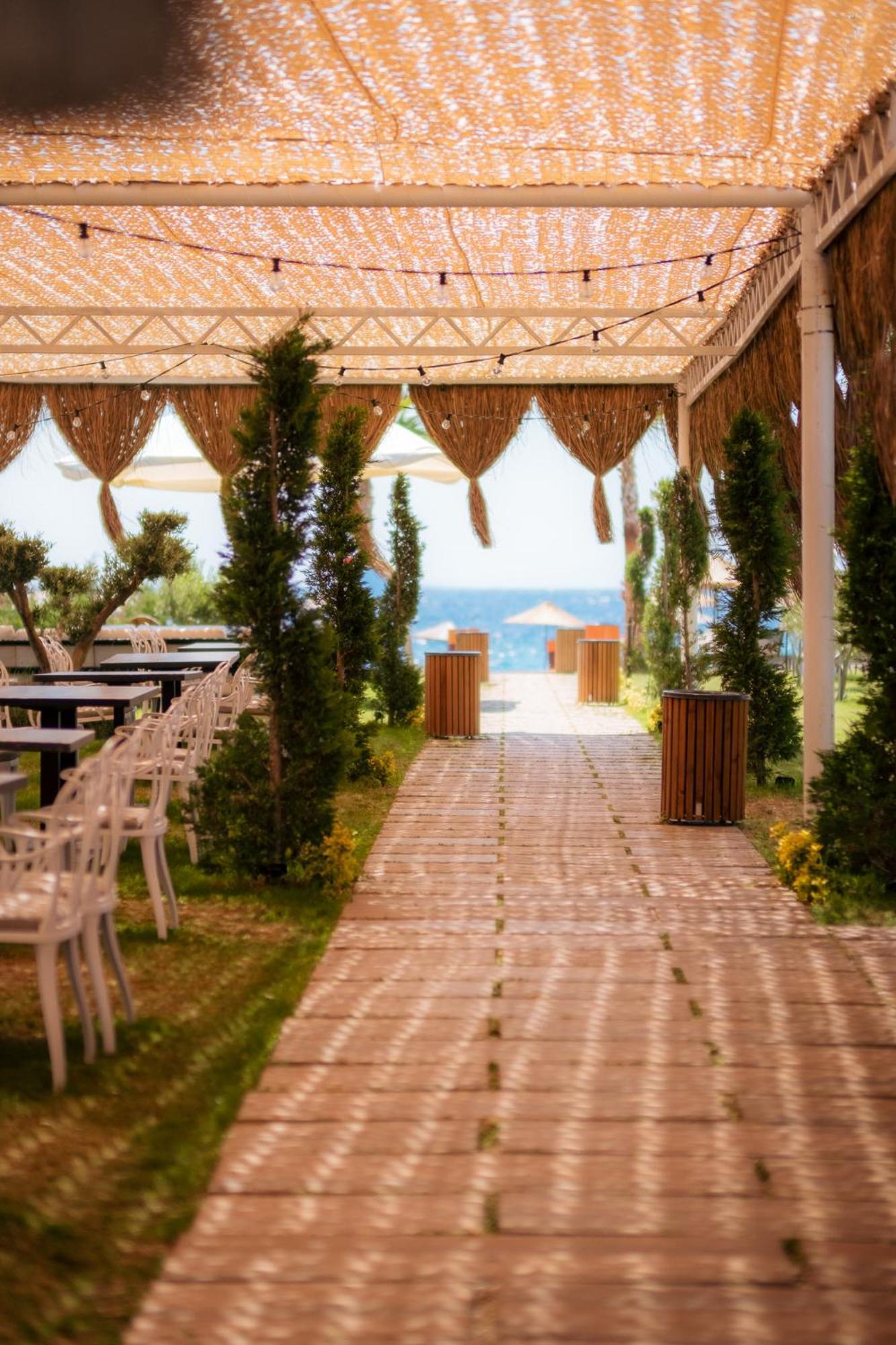 Assos Troy Beach Hotel Exterior photo